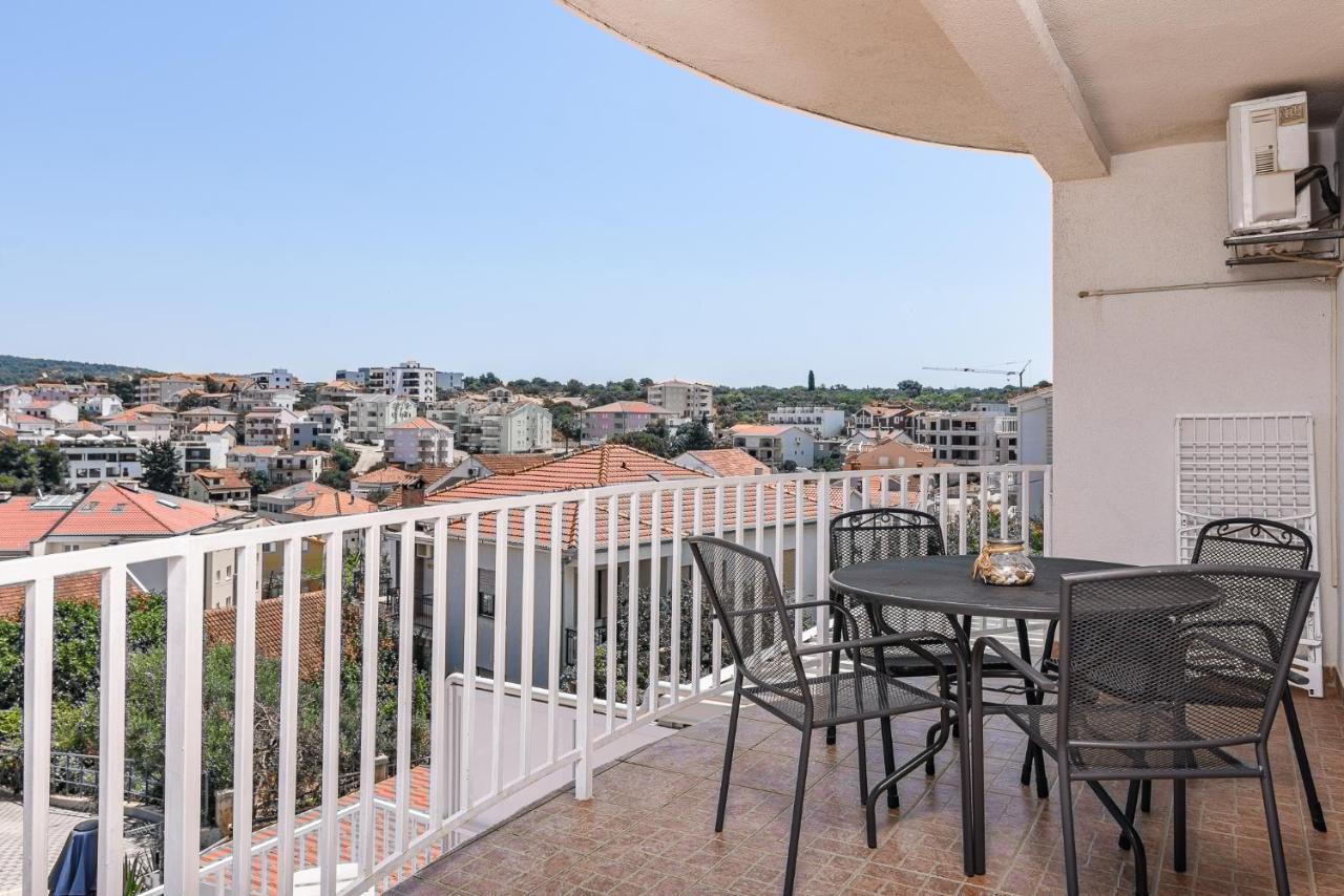 Apartment Planikovica Traù Esterno foto